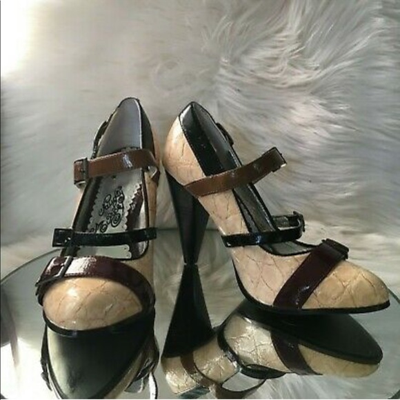 Naughty Monkey Heels - Picture 2 of 7